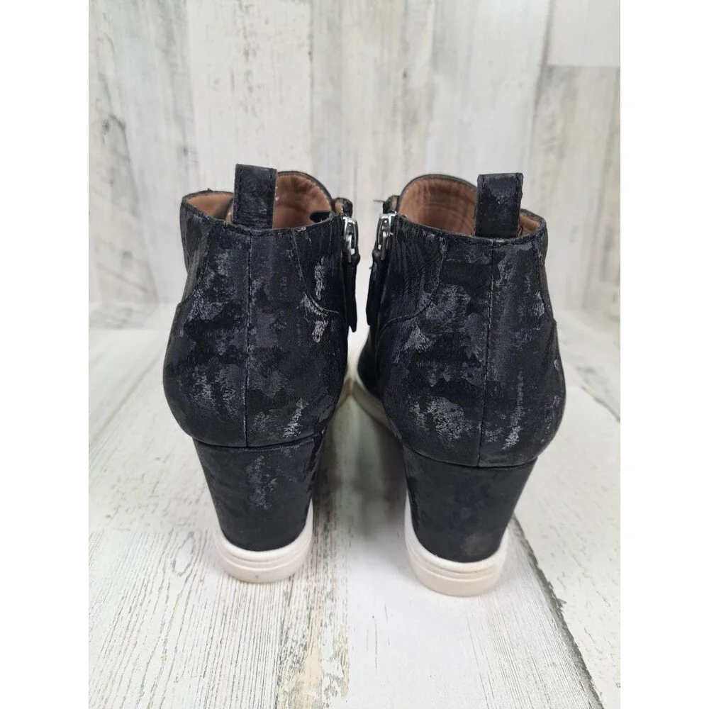 Linea Paolo Felicia Wedge Bootie Street Sneakers Shoe Womens 9.5 Black Side Zip